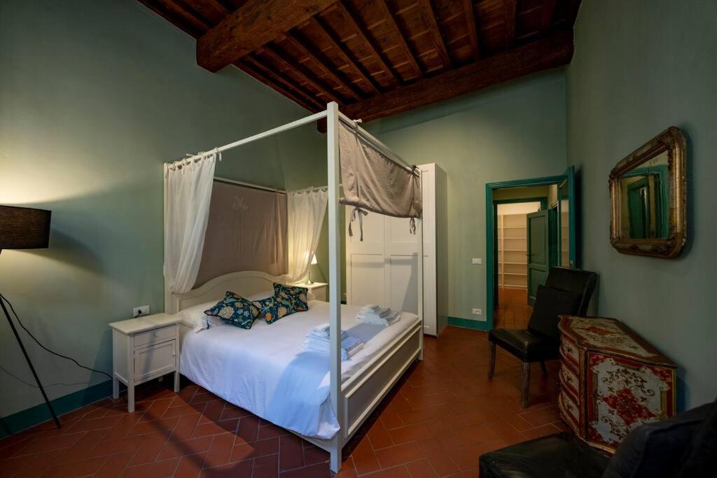Raffinato Trilocale San Frediano Apartment Florence Exterior photo