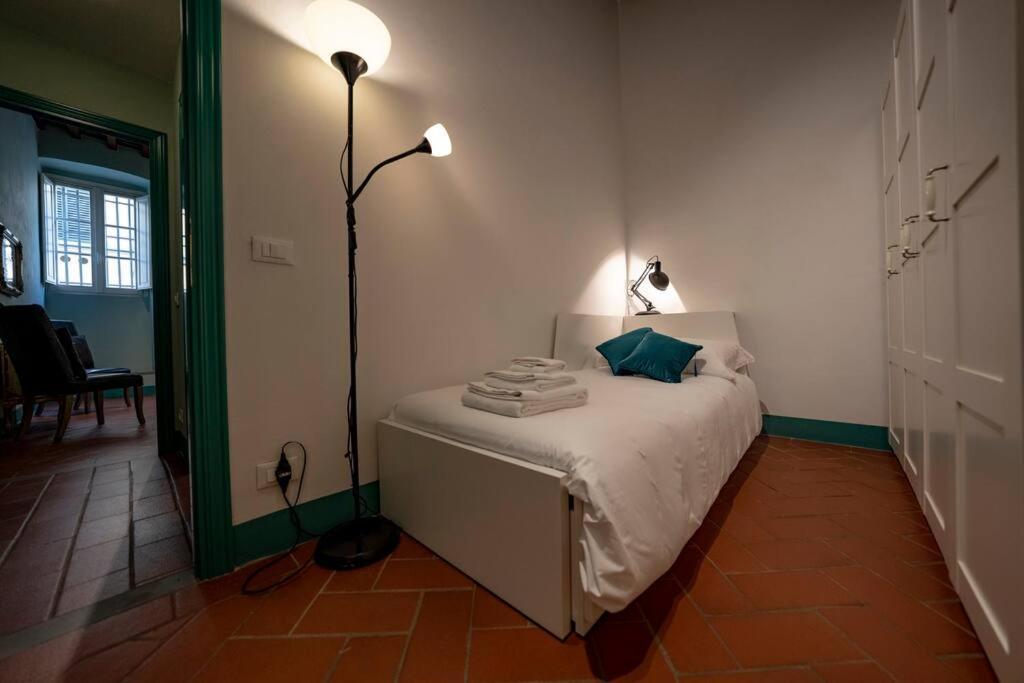 Raffinato Trilocale San Frediano Apartment Florence Exterior photo