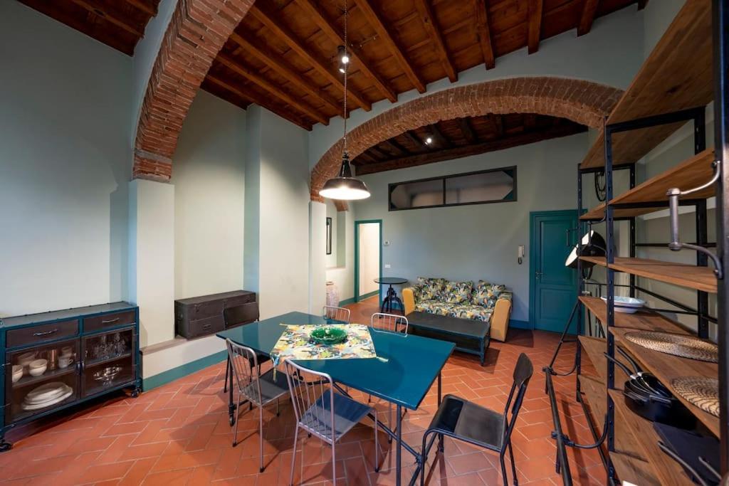 Raffinato Trilocale San Frediano Apartment Florence Exterior photo